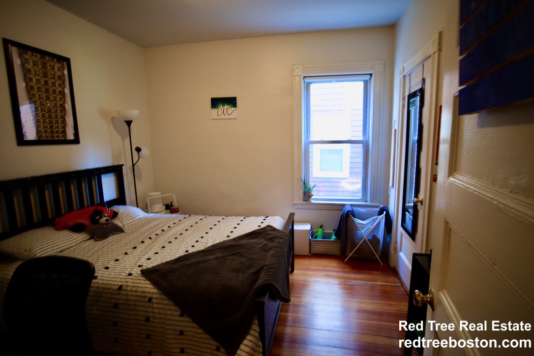 795 Columbia Rd, South Boston