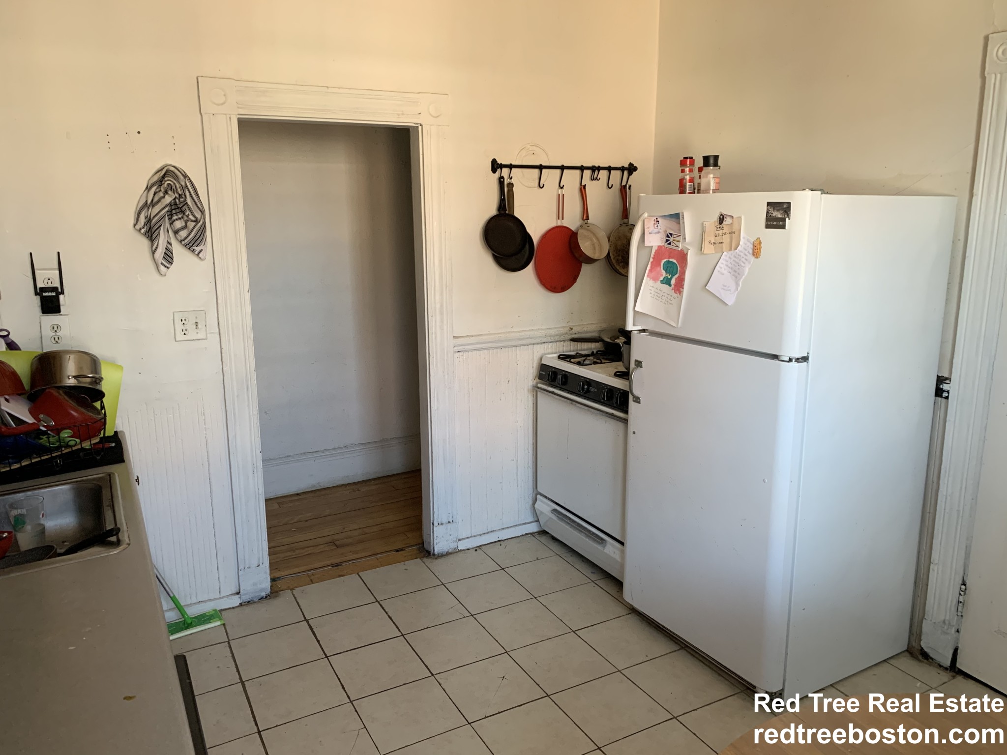 4 bed, 1 bath apartment for rent at 14 Glenville Ave Unit 3, Allston — photo 6 of 16