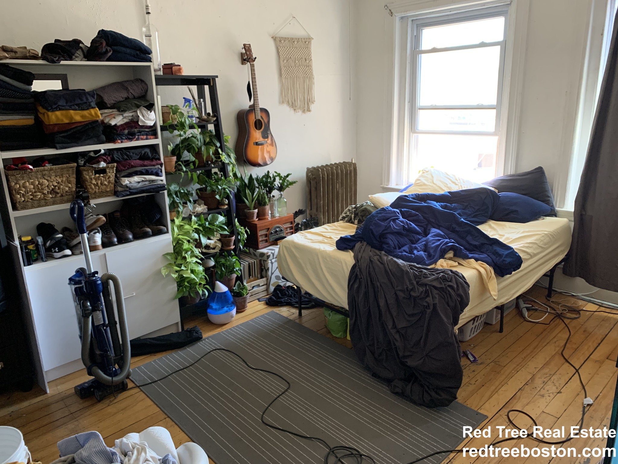 4 bed, 1 bath apartment for rent at 14 Glenville Ave Unit 3, Allston — photo 3 of 16
