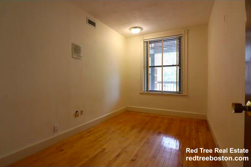 12 Dean Rd, Brookline