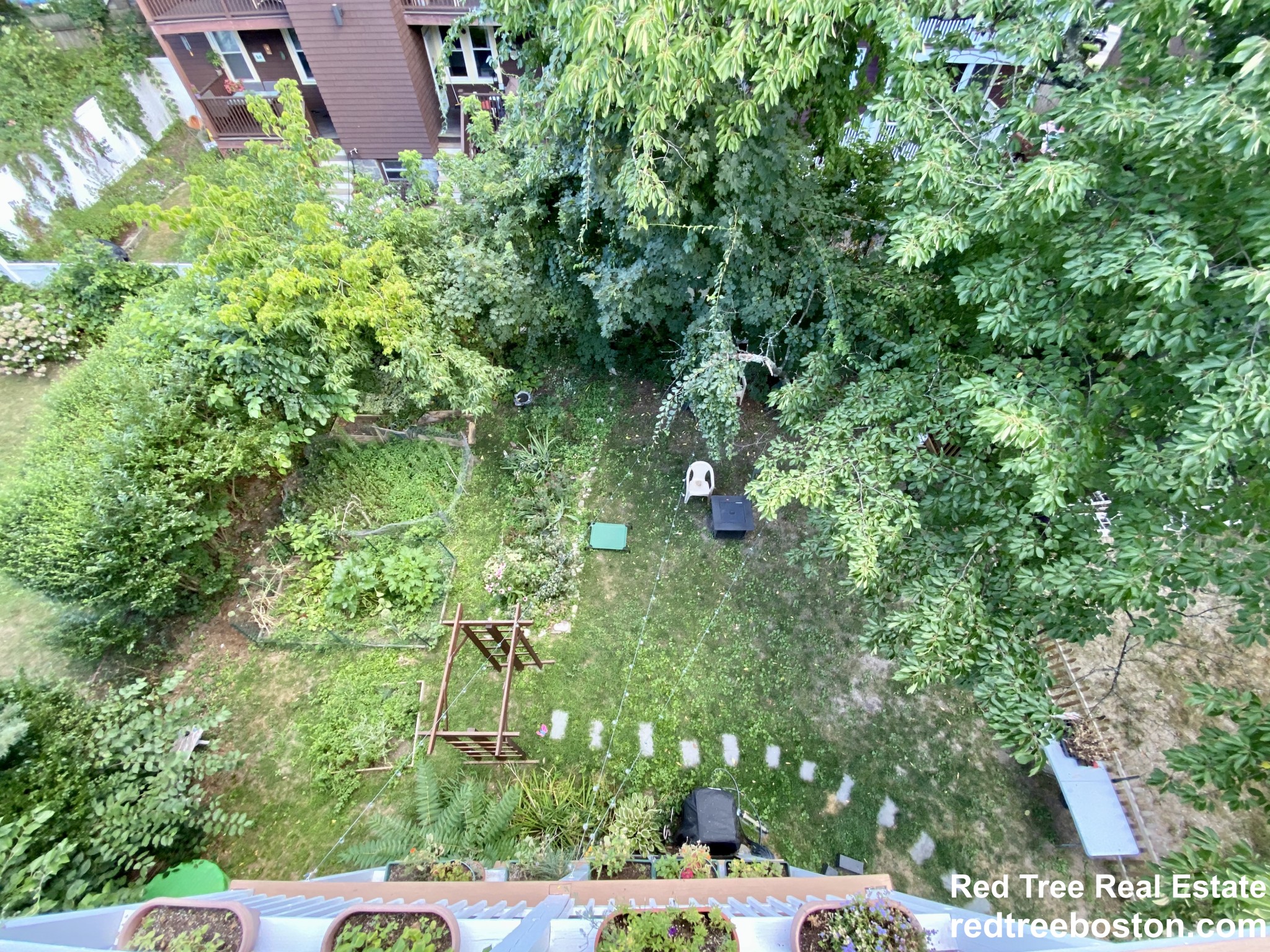 12 Saint Peter St, Jamaica Plain