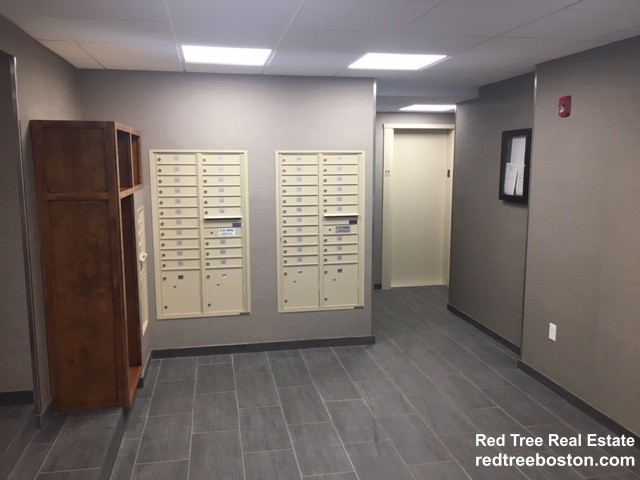 33 Lancaster Ter, Corey Hill