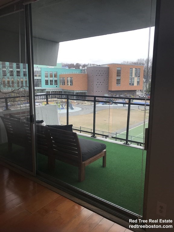 60 Babcock St, Coolidge Corner