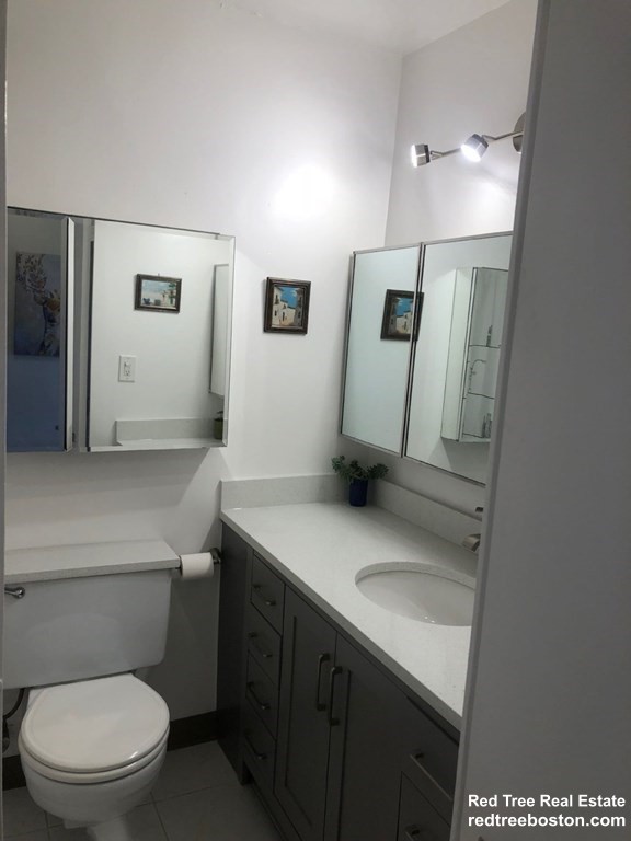 60 Babcock St, Coolidge Corner