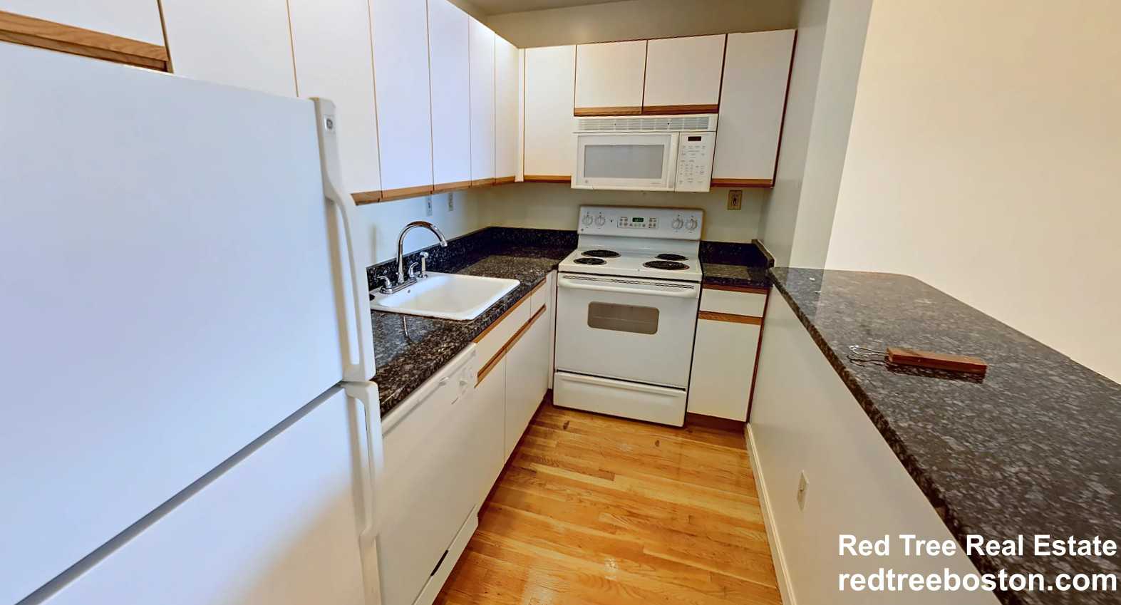 100 Queensberry St, Fenway