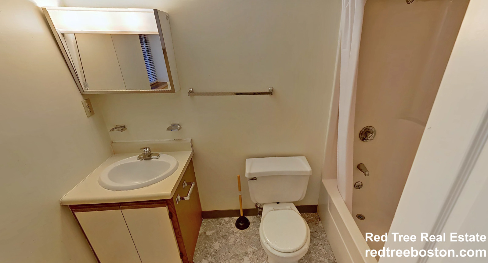 124 Peterborough St, Fenway