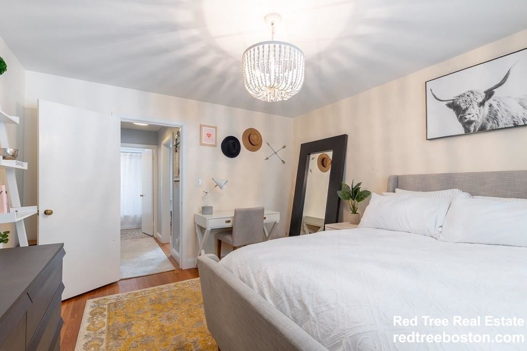 19 Alton Ct, Coolidge Corner