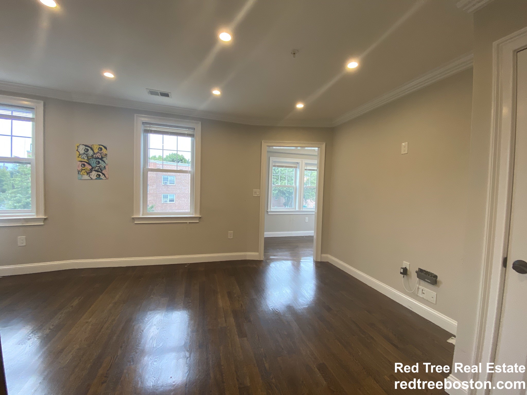 5 bed, 1.5 bath apartment for rent at 490 Washington St Unit 3, Brighton — photo 3 of 34