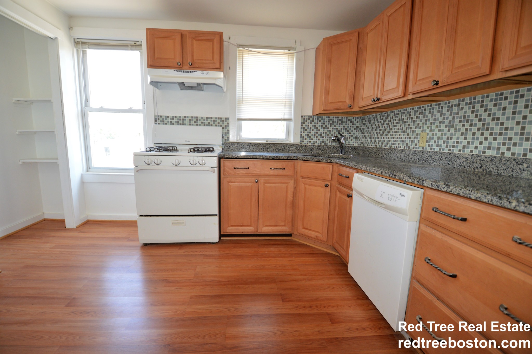 3 bed, 2 bath apartment for rent at 803 Boylston St Unit 3, Chestnut Hill — photo 2 of 12