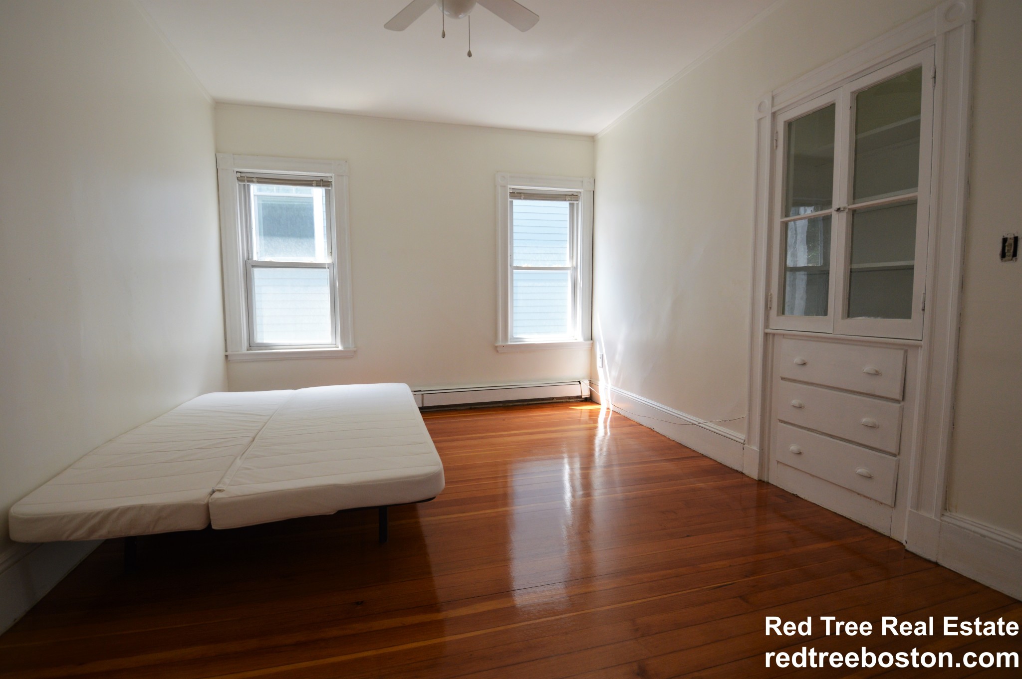 3 bed, 2 bath apartment for rent at 803 Boylston St Unit 3, Chestnut Hill — photo 5 of 12
