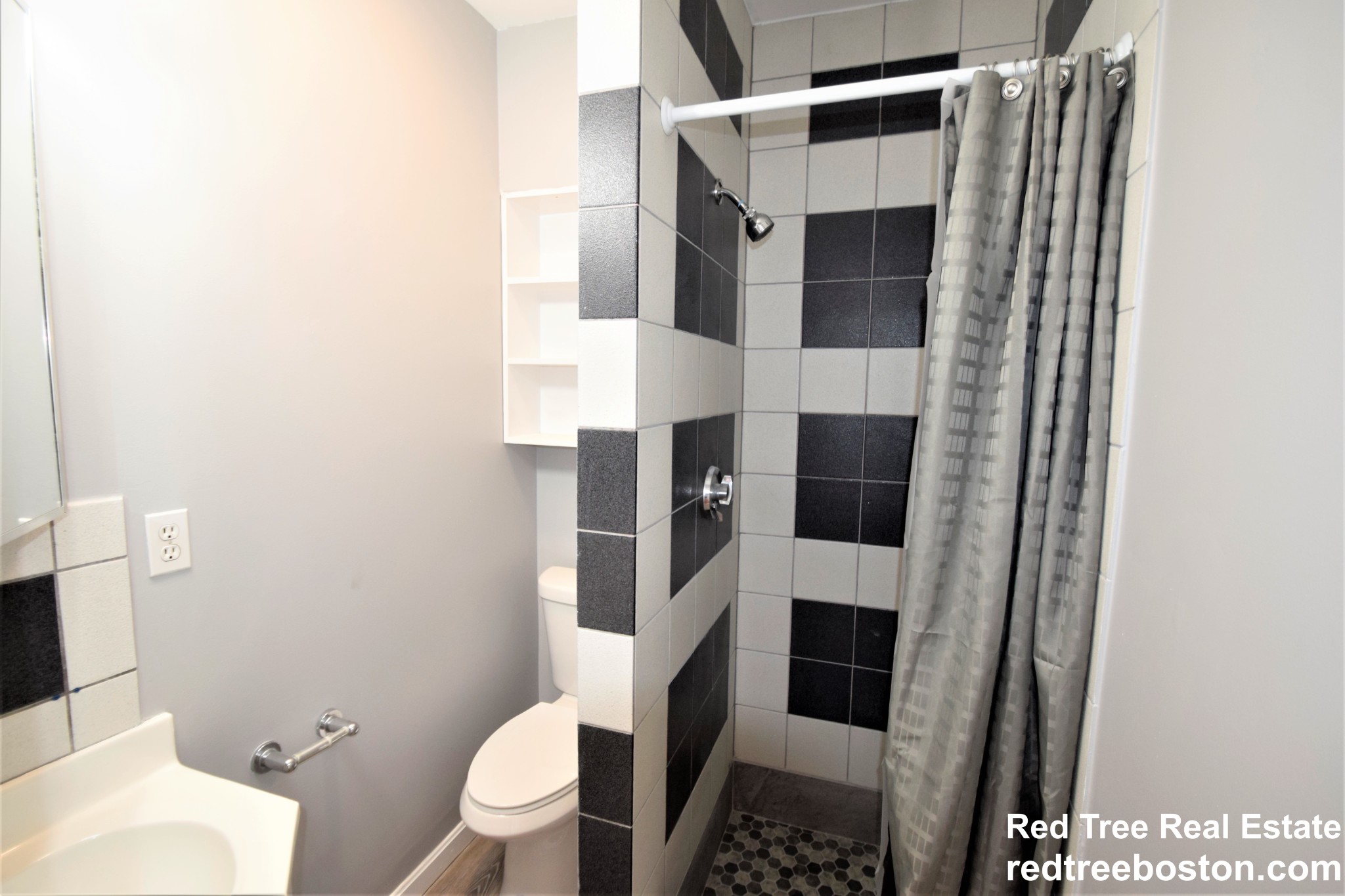 83 Glenville Ave, Brighton