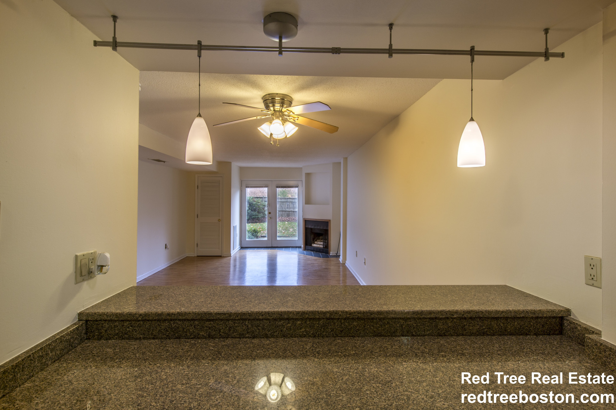 345 Franklin St, Riverside