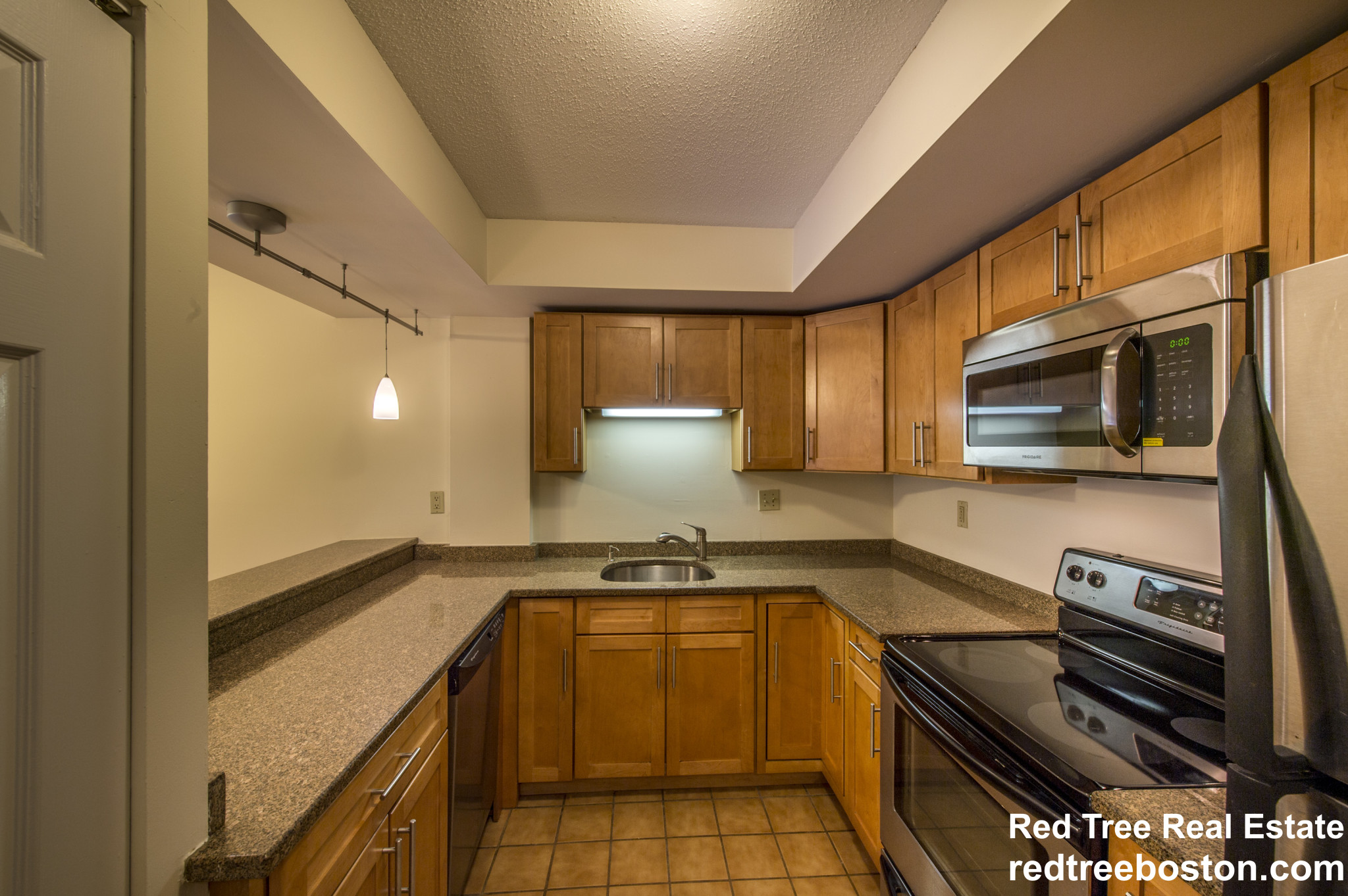 345 Franklin St, Riverside