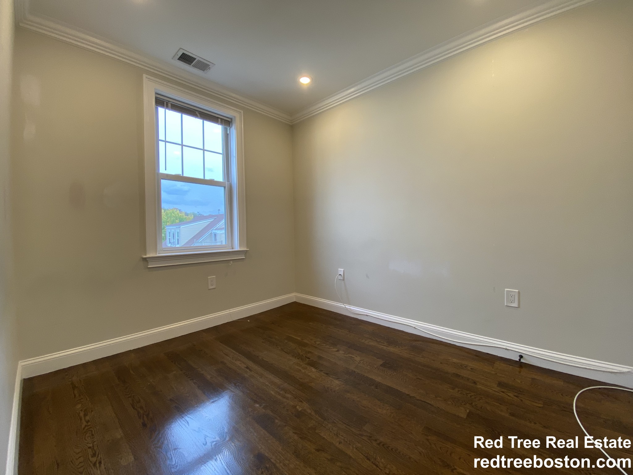 5 bed, 1.5 bath apartment for rent at 490 Washington St Unit 3, Brighton — photo 25 of 34