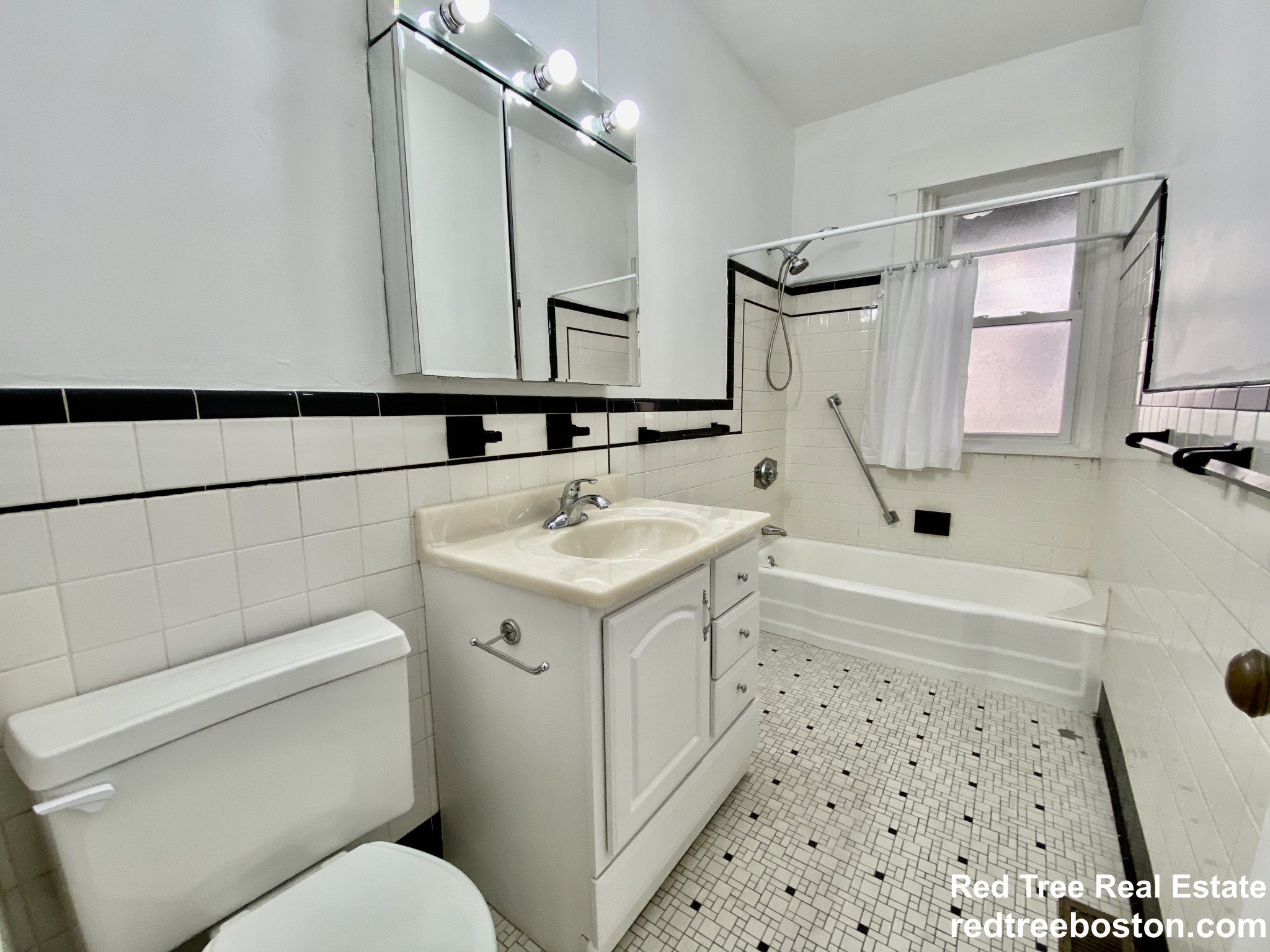 1 bed, 1 bath apartment for rent at 1908 Beacon St Unit 1, Brookline — photo 23 of 43