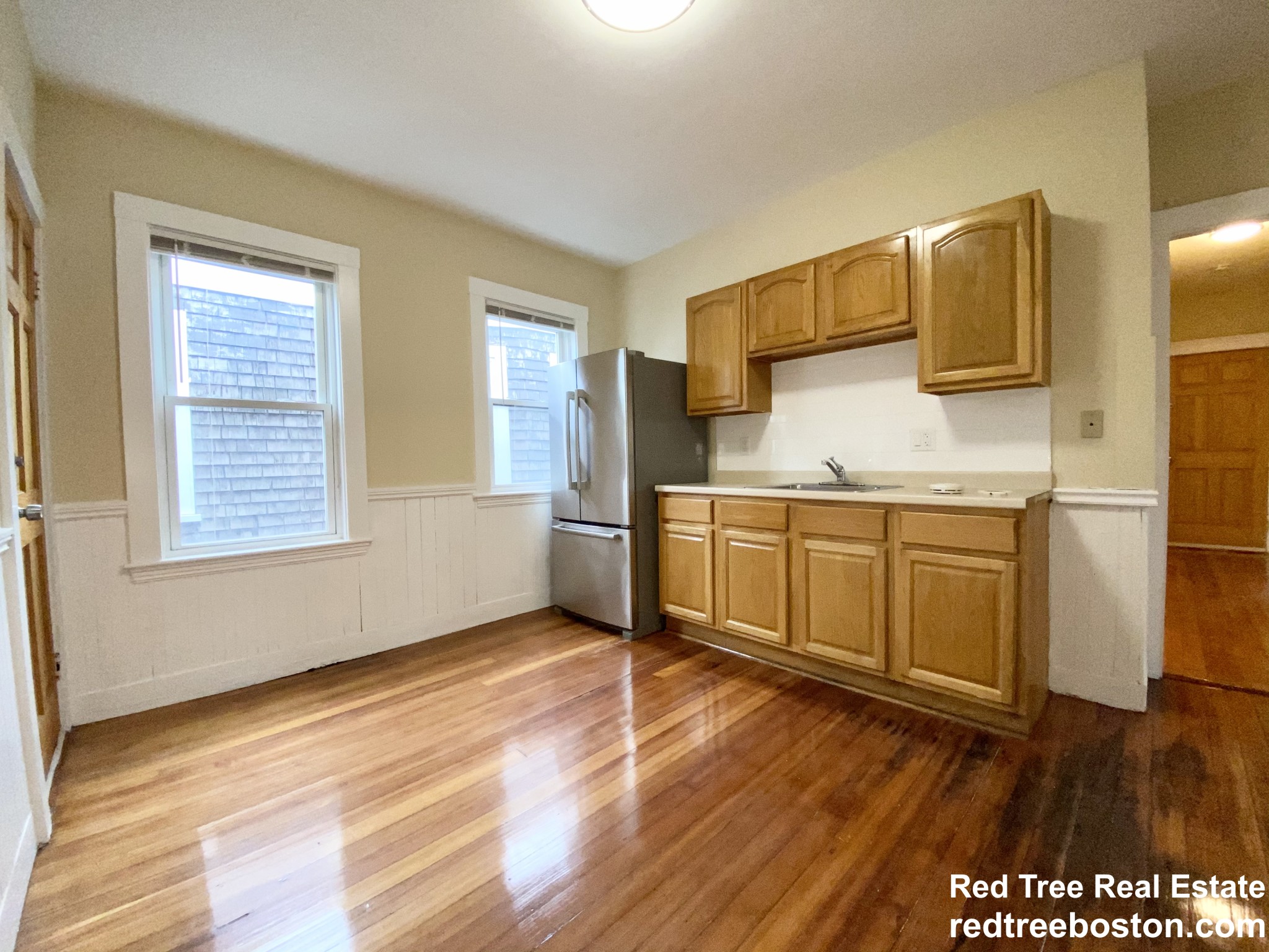 3 bed, 1 bath apartment for rent at 195 Hancock St Unit 3, Dorchester — photo 1 of 19