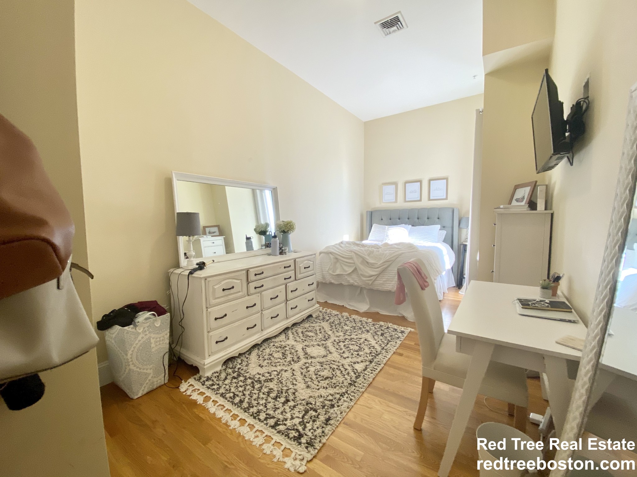 395 West Broadway, South Boston