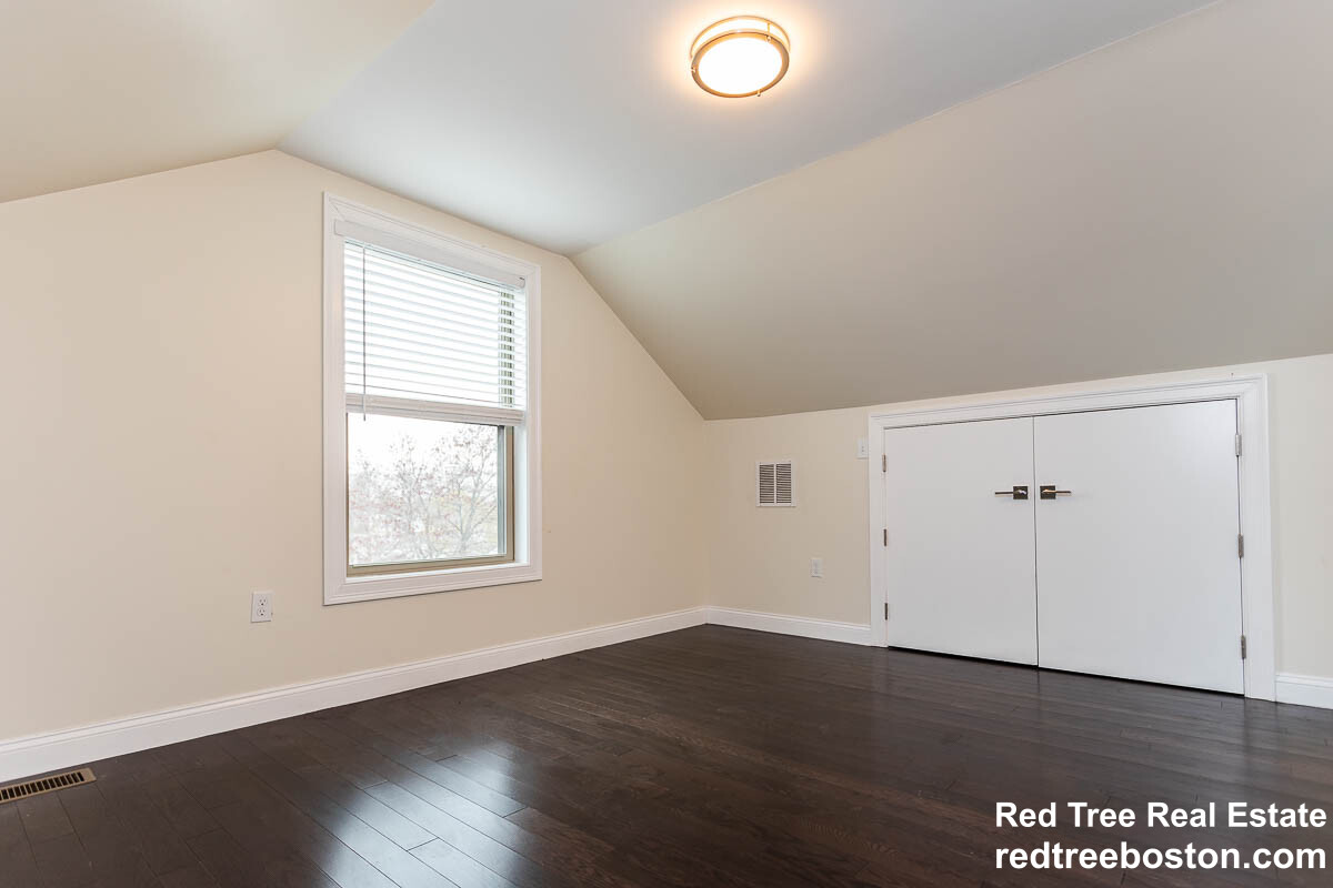 478 Fulton St, West Medford