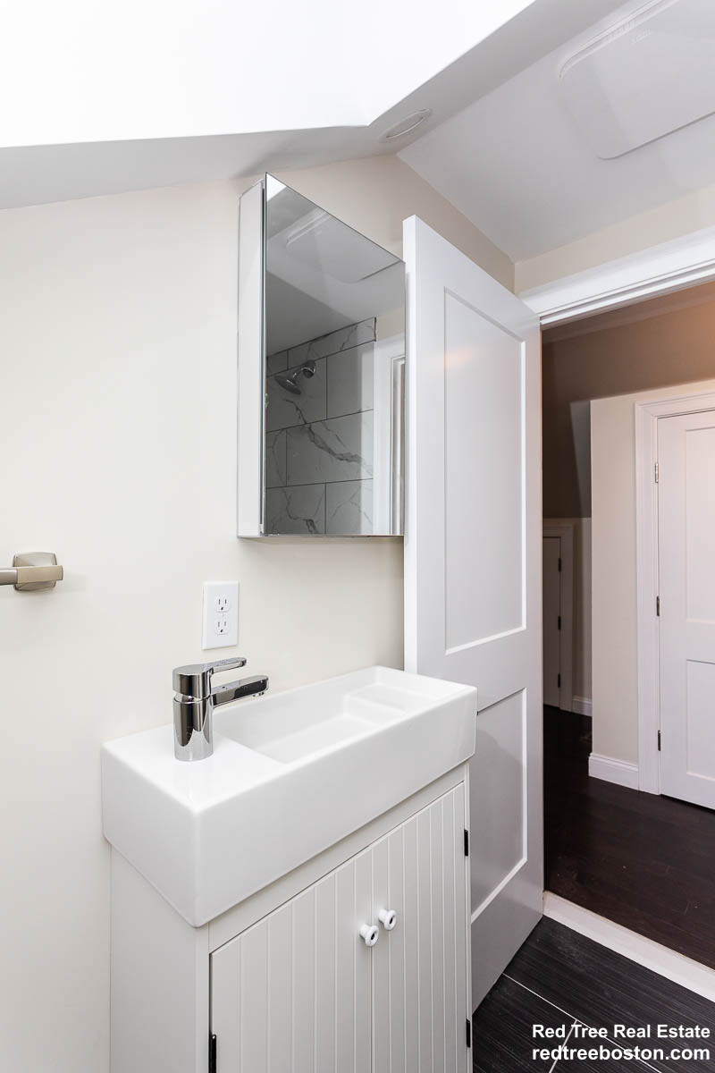 478 Fulton St, West Medford