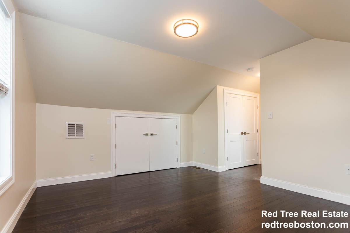 478 Fulton St, West Medford