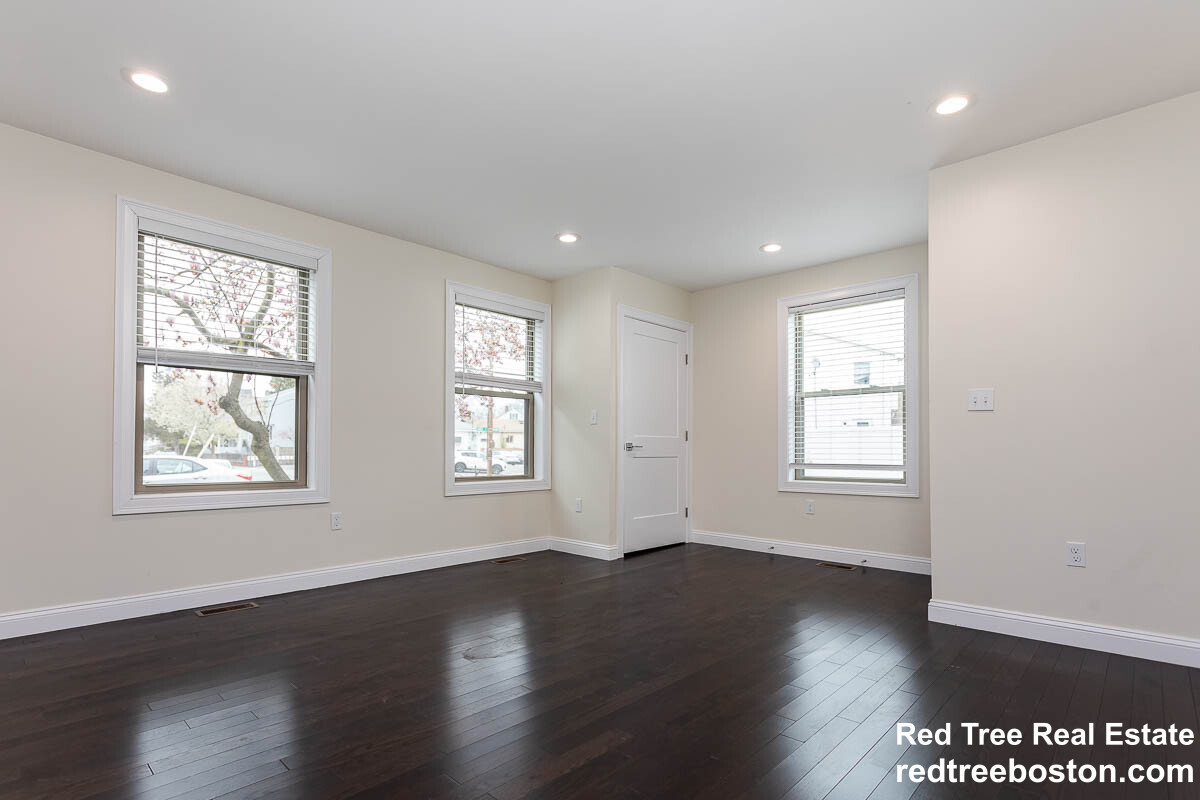 478 Fulton St, West Medford