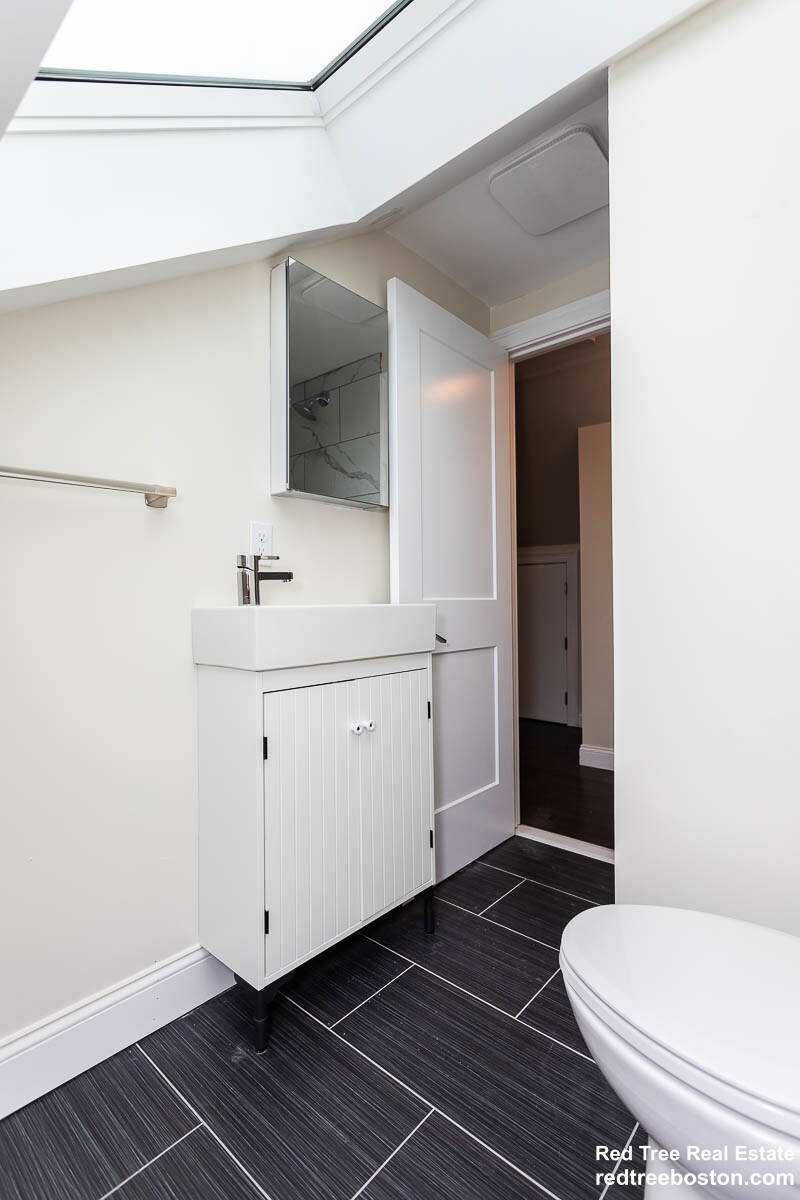 478 Fulton St, West Medford