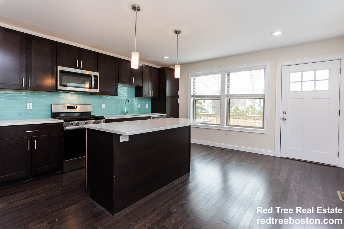 478 Fulton St, West Medford