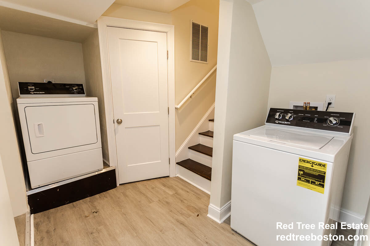 478 Fulton St, West Medford