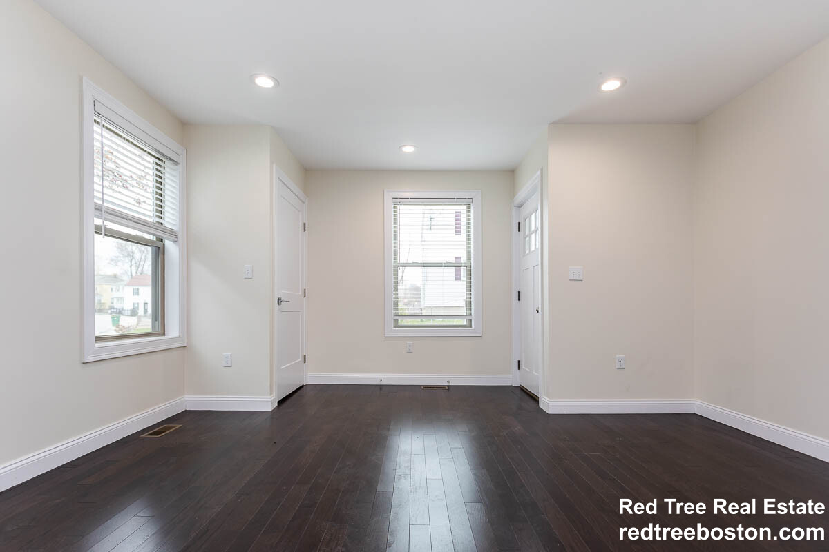 478 Fulton St, West Medford