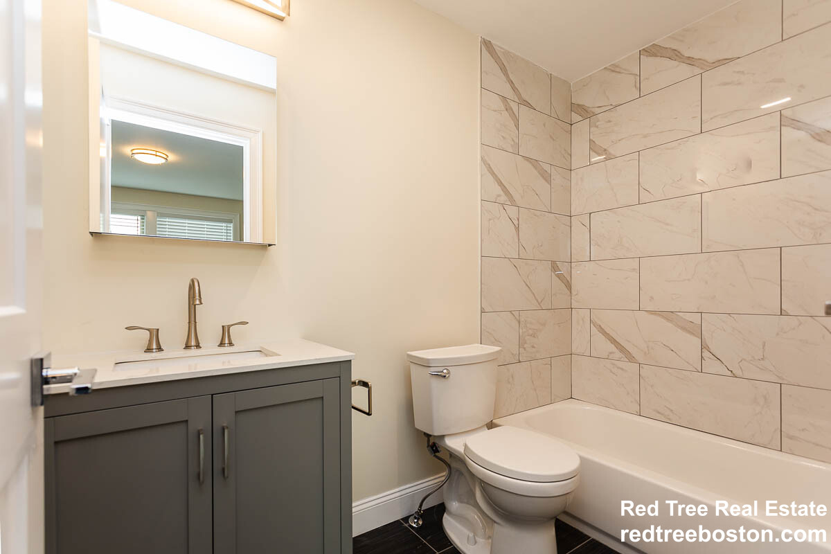 478 Fulton St, West Medford