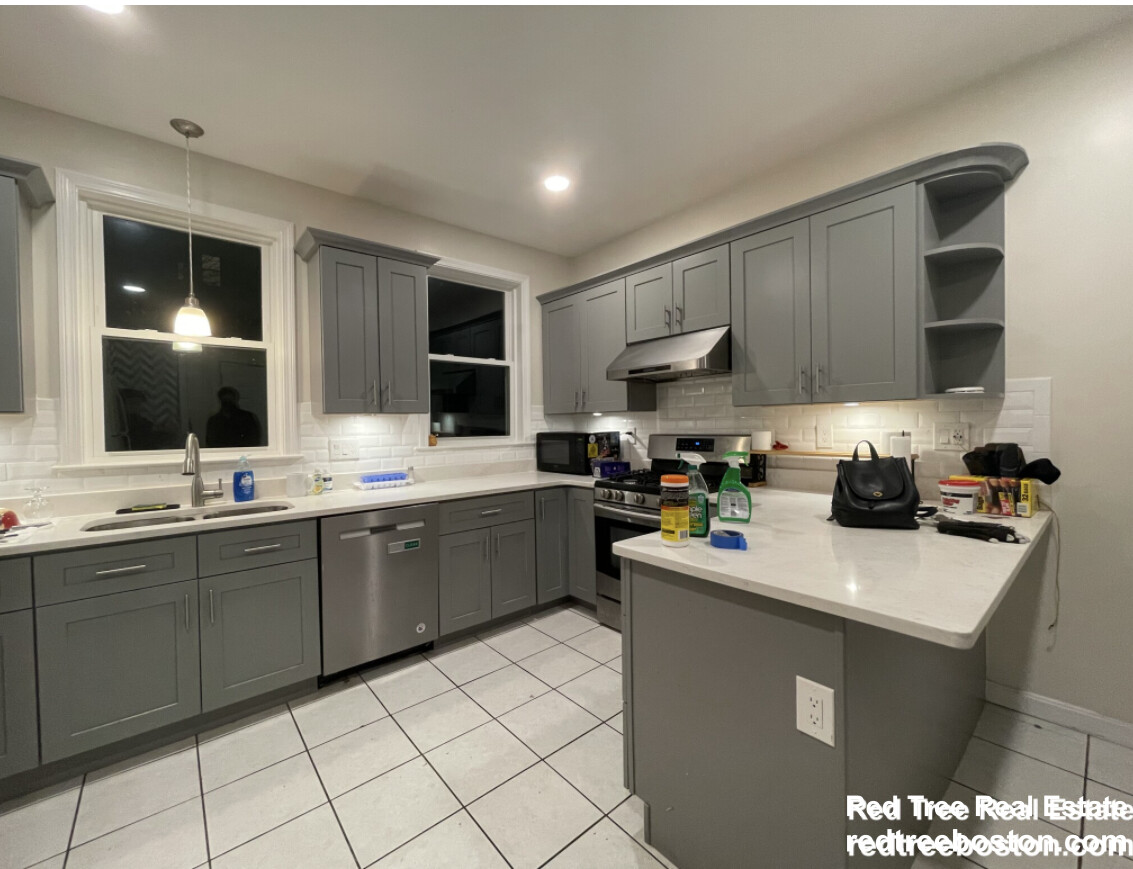 21 Ashford St, Allston