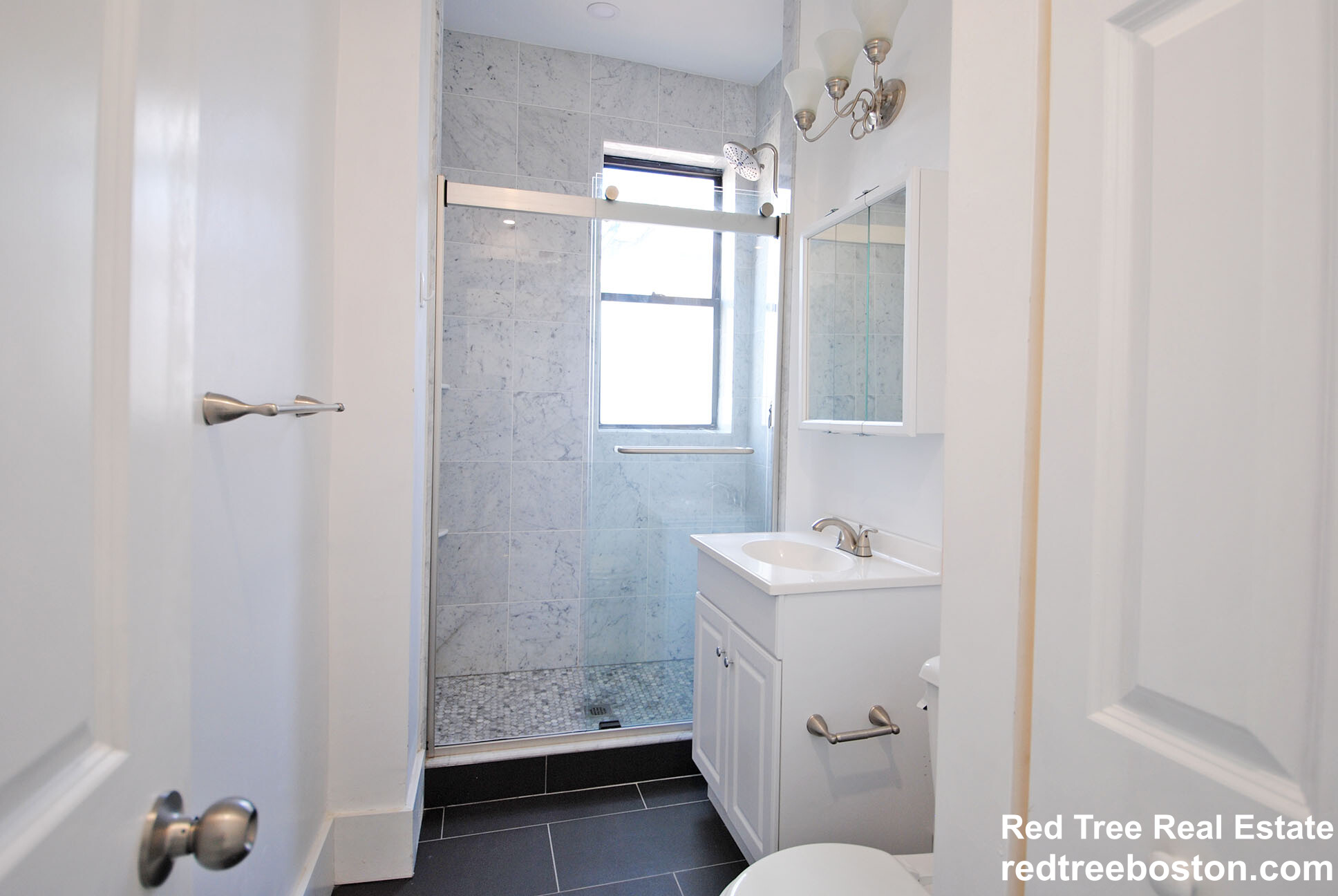 11 Queensberry St, Fenway