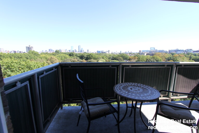 2 bed, 1.5 bath apartment for rent at 175 Freeman St Unit 605, Brookline — photo 8 of 11