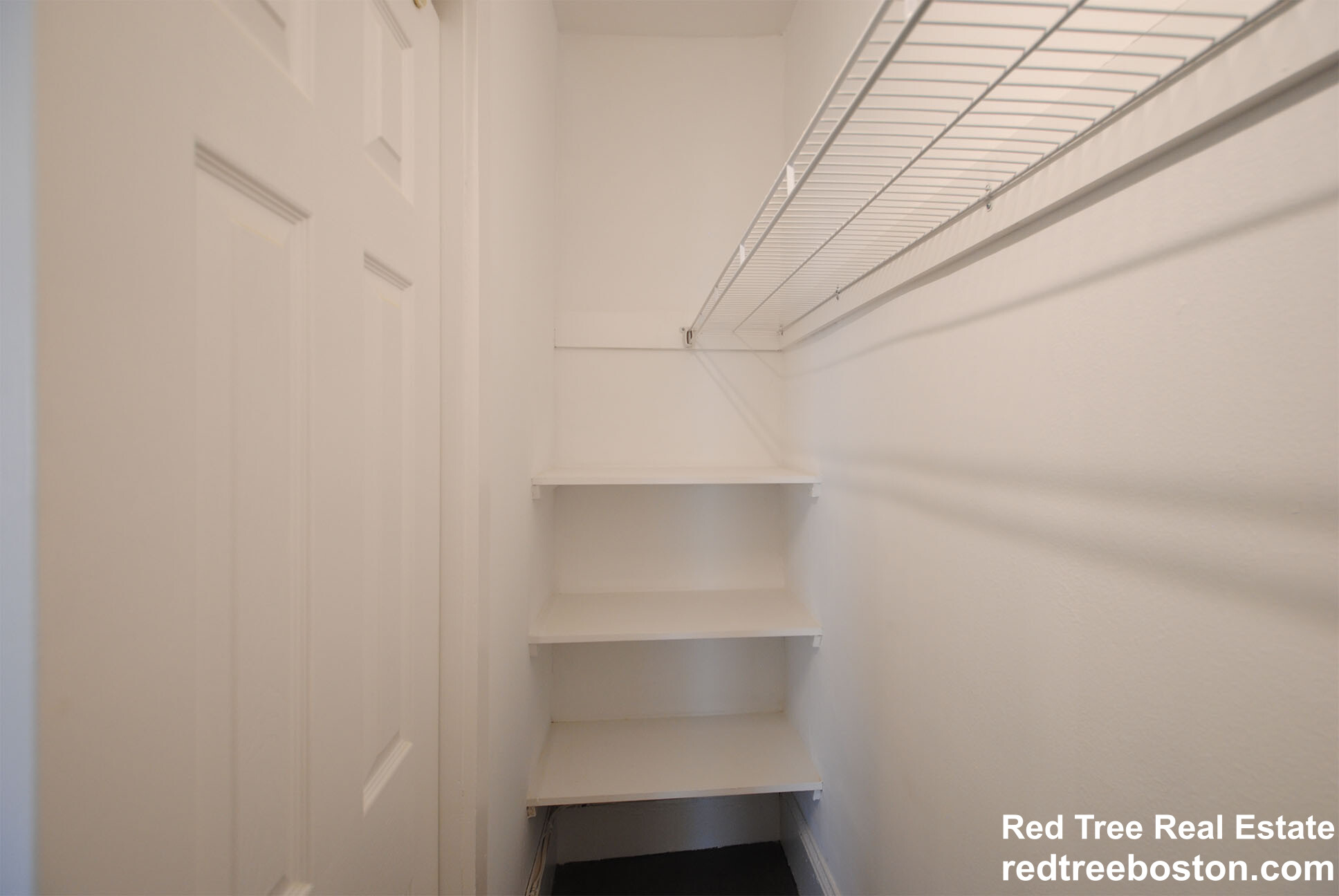 225 Newbury St, Back Bay