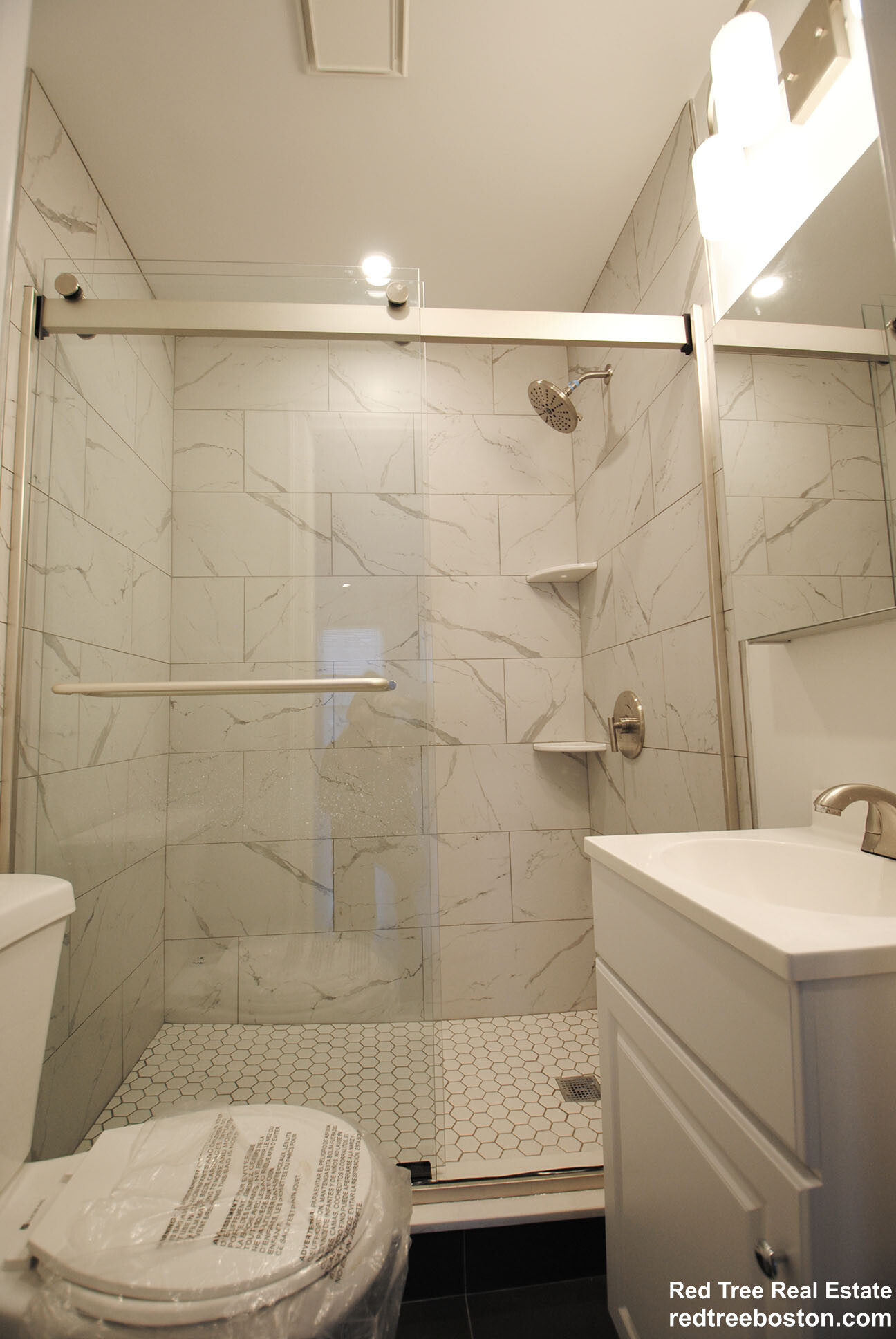 225 Newbury St, Back Bay