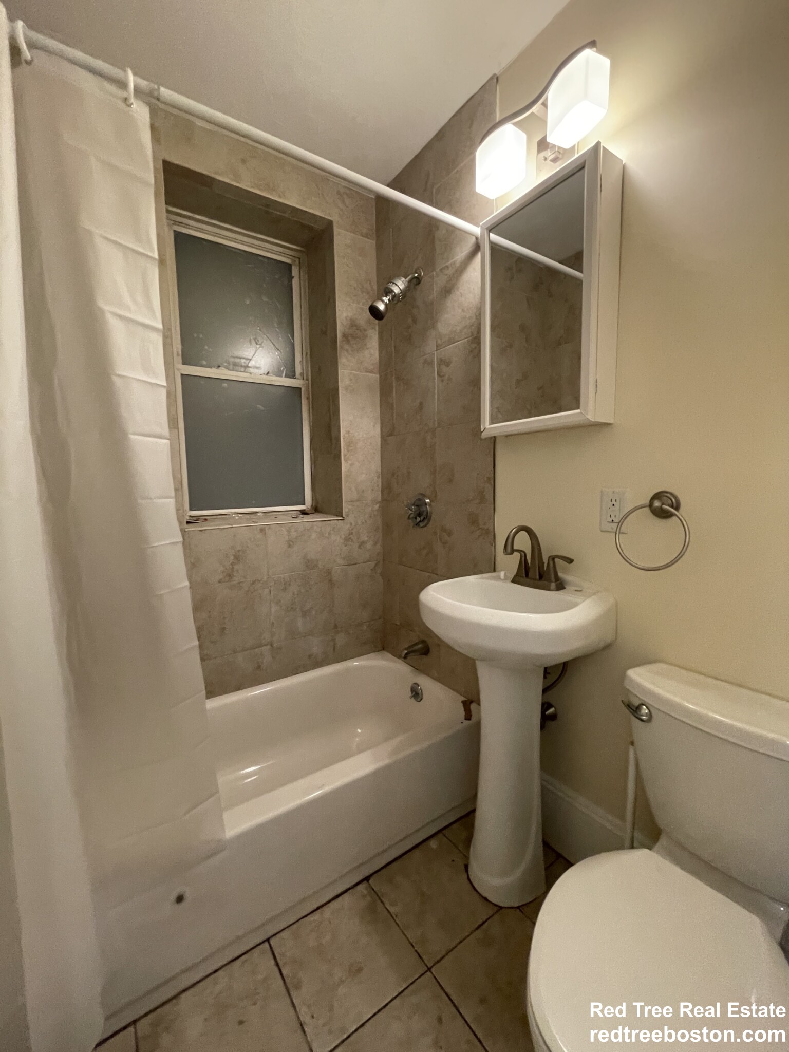 887 Huntington Ave, Mission Hill