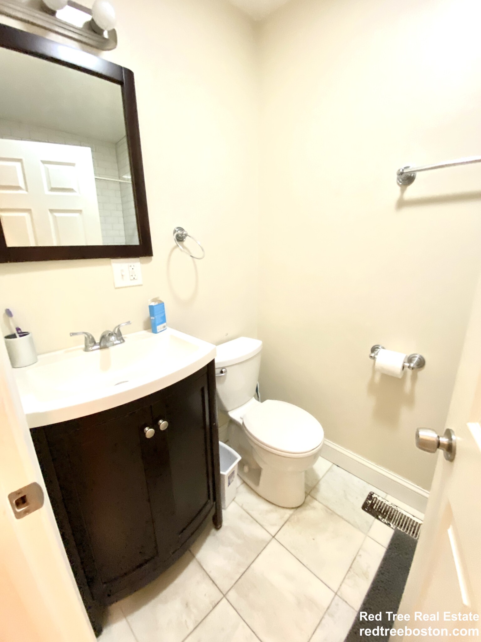 47 Orleans St, East Boston