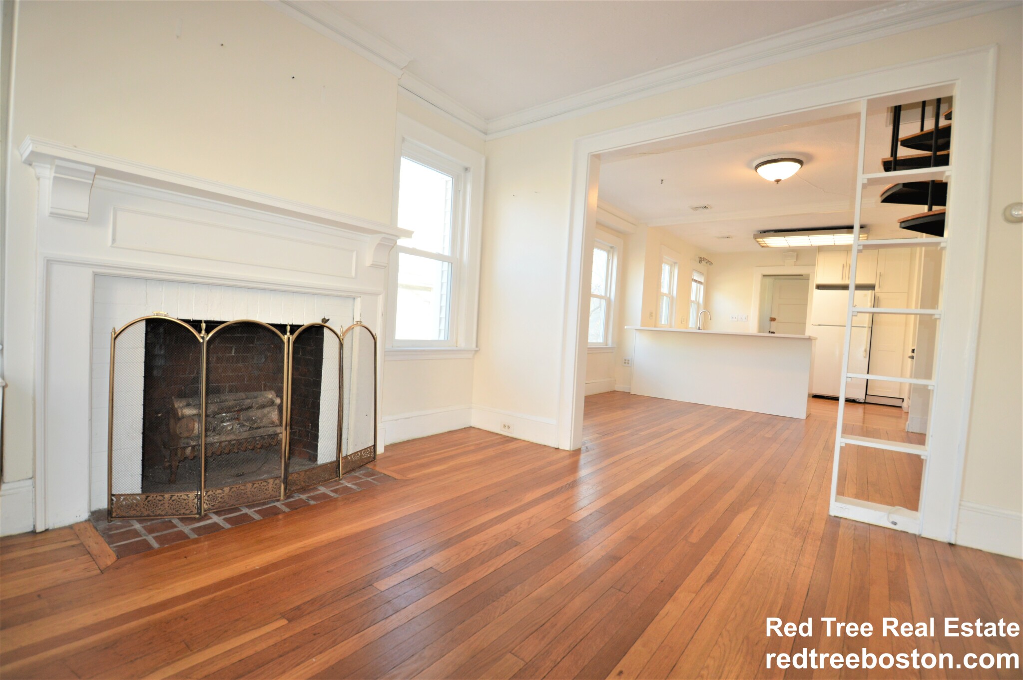 30 Harris St, Coolidge Corner