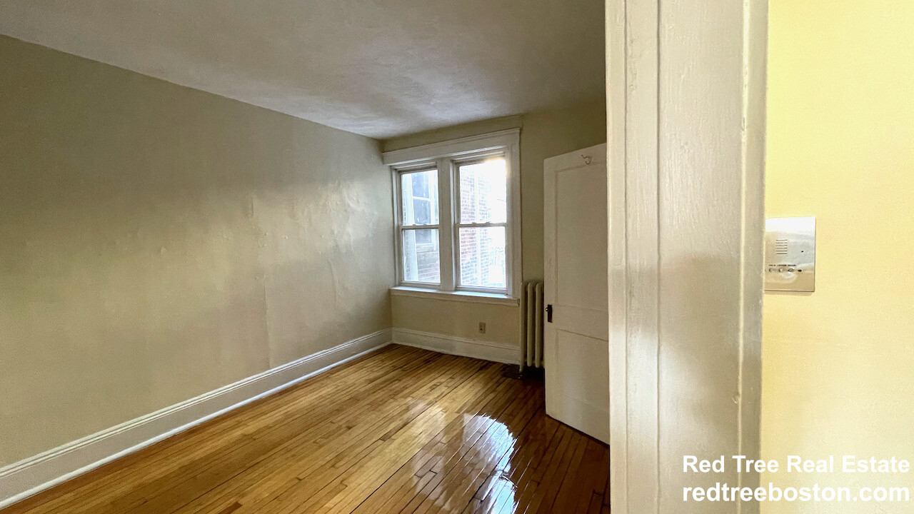 1367 Commonwealth Ave, Allston