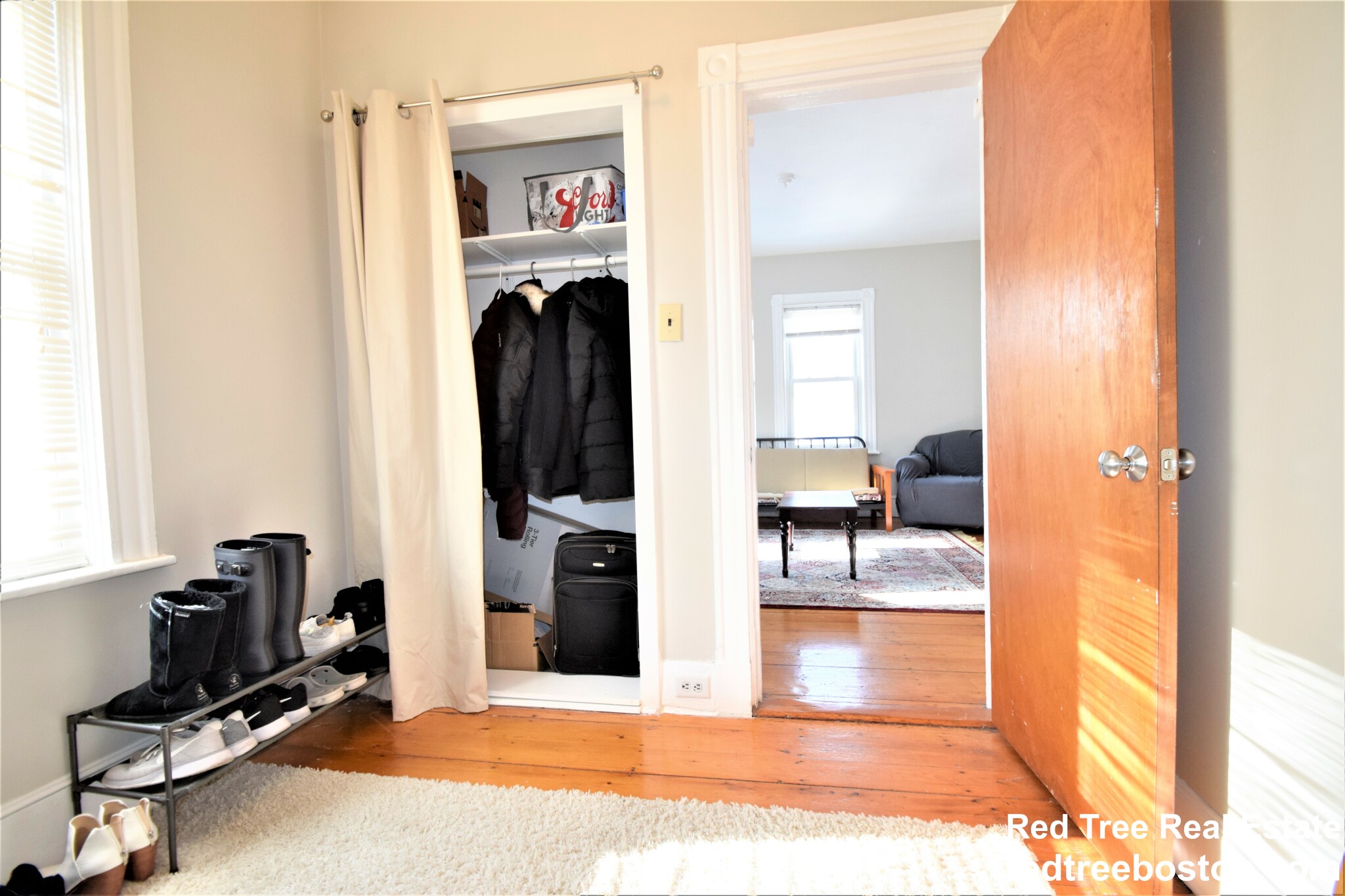 201 Hillside St, Mission Hill