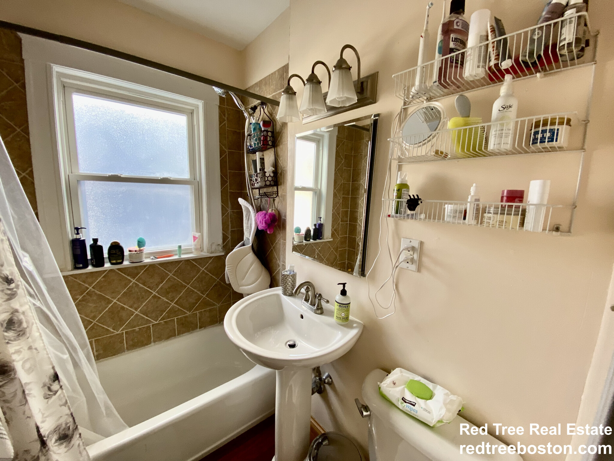 25 Saint Peter St, Jamaica Plain