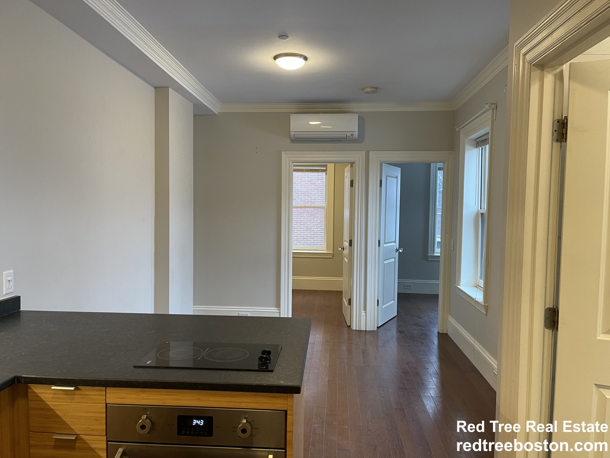 98 Myrtle St, Fenway