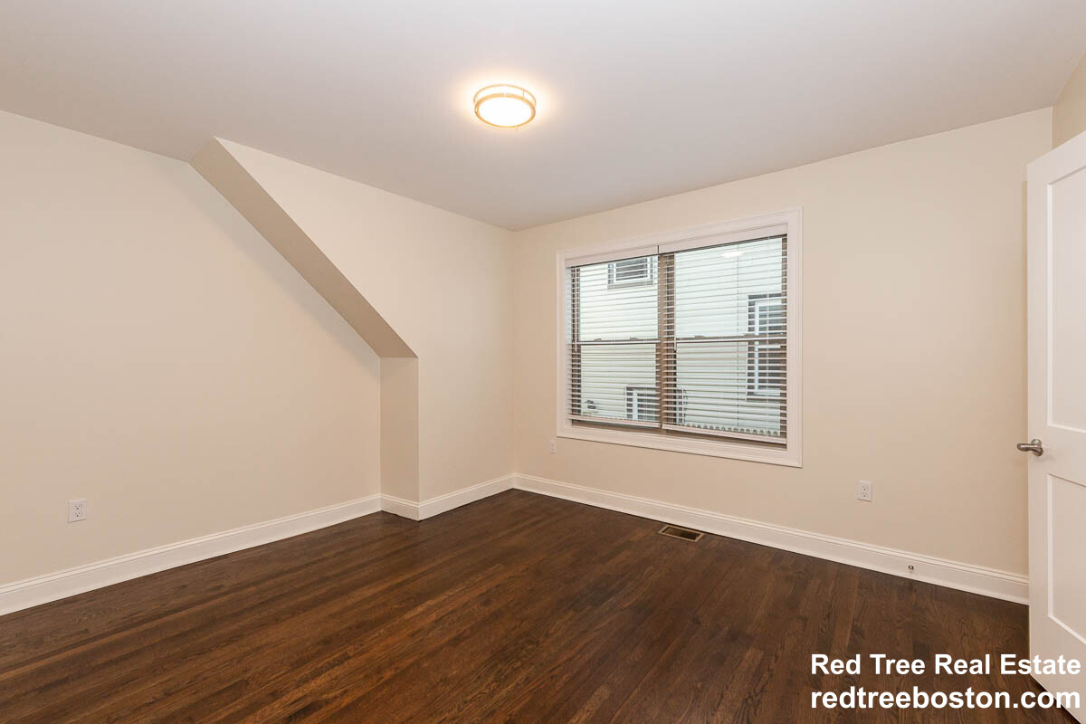 27 29 First St, Medford