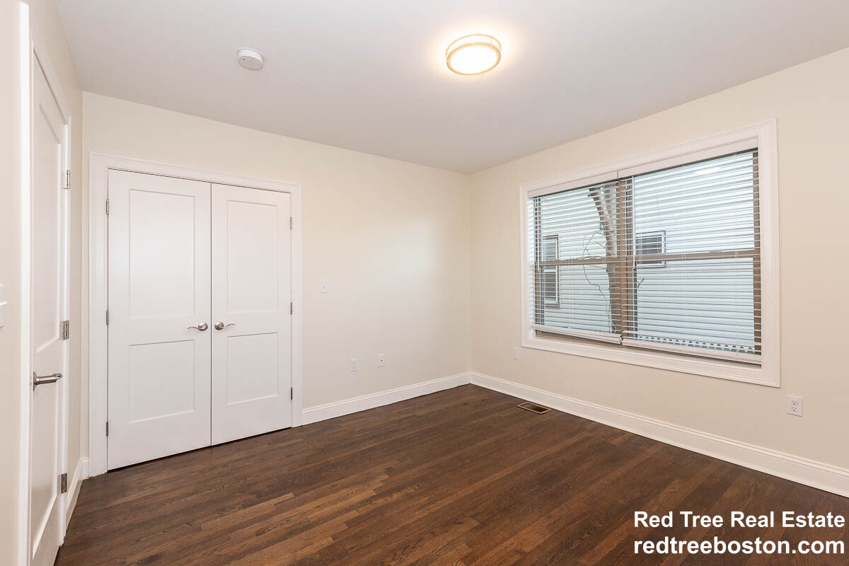 27 29 First St, Medford