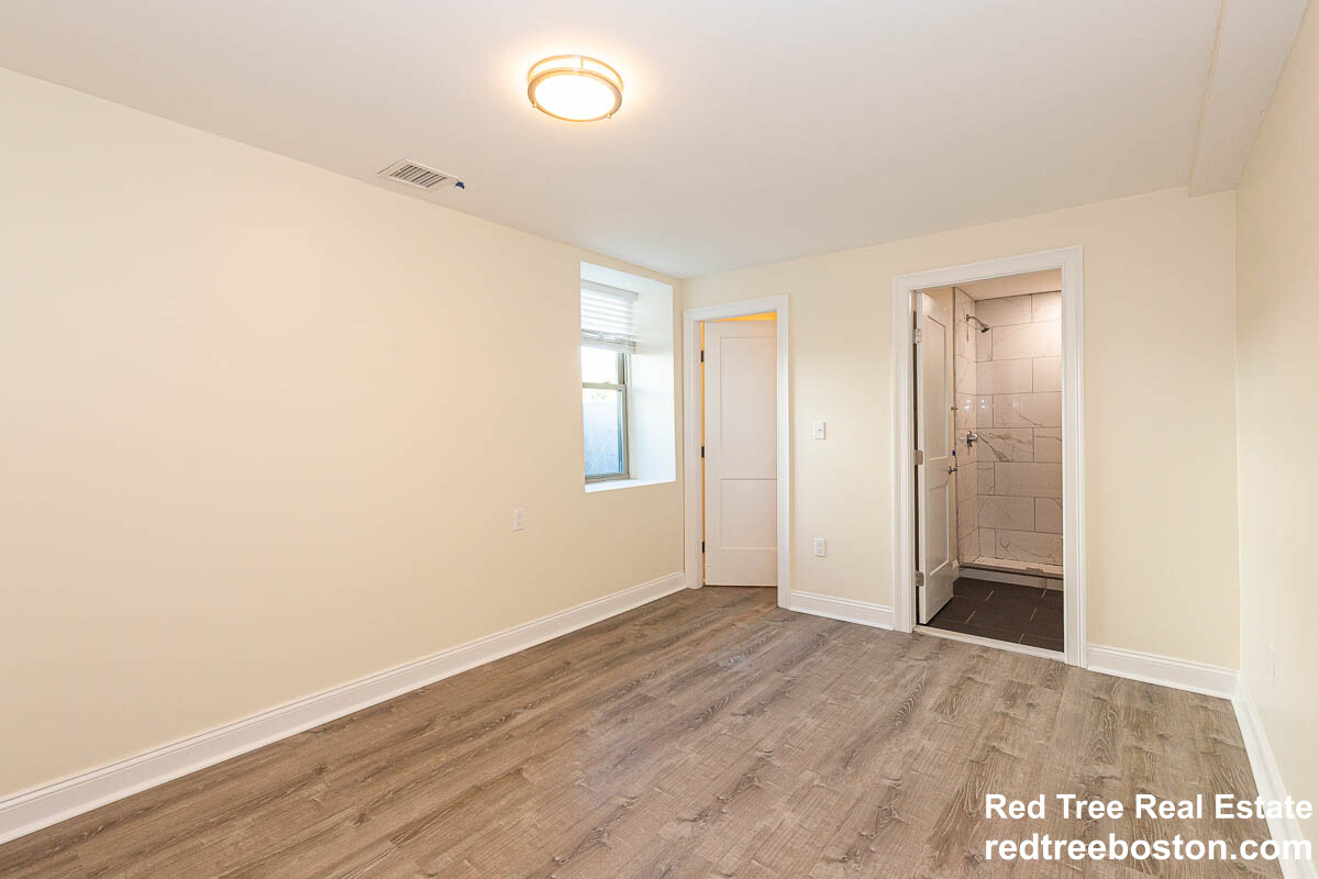 39 Harvard St, South Medford