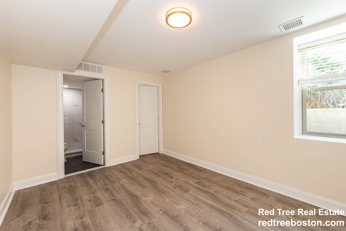 39 Harvard St, South Medford