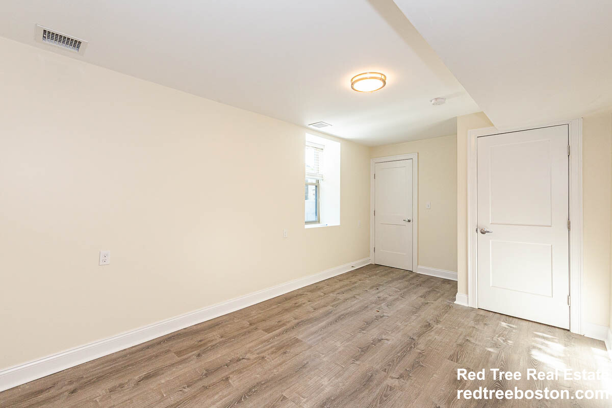 39 Harvard St, South Medford