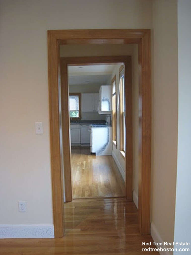 49 Pearl St, Newton