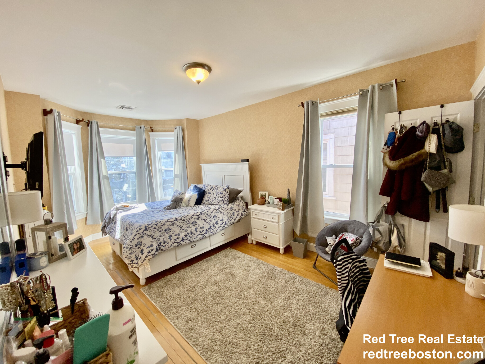 37 Hillside St, Mission Hill