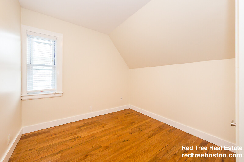 103 Magoun Ave, Medford